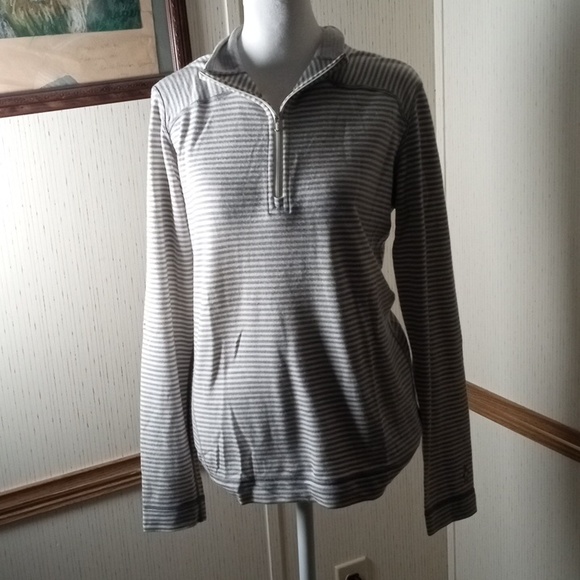 Smartwool Women's Gray and White Striped Zip-Neck Sweater - Picture 3 of 6